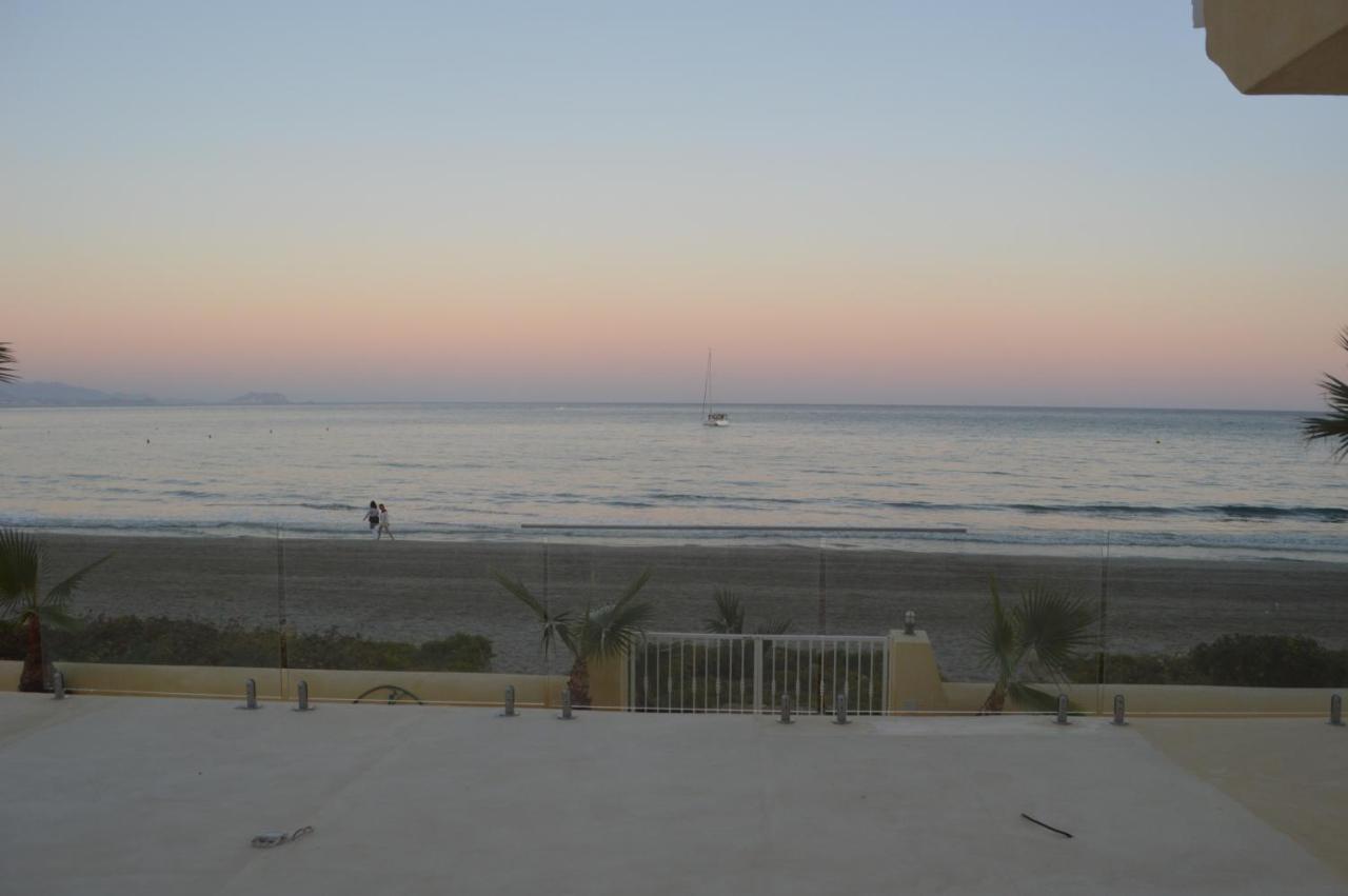 Excepcional Apartamento Amanecer Al Borde De Playa Y Mar, En Chalet Roquetes Alicante Kültér fotó