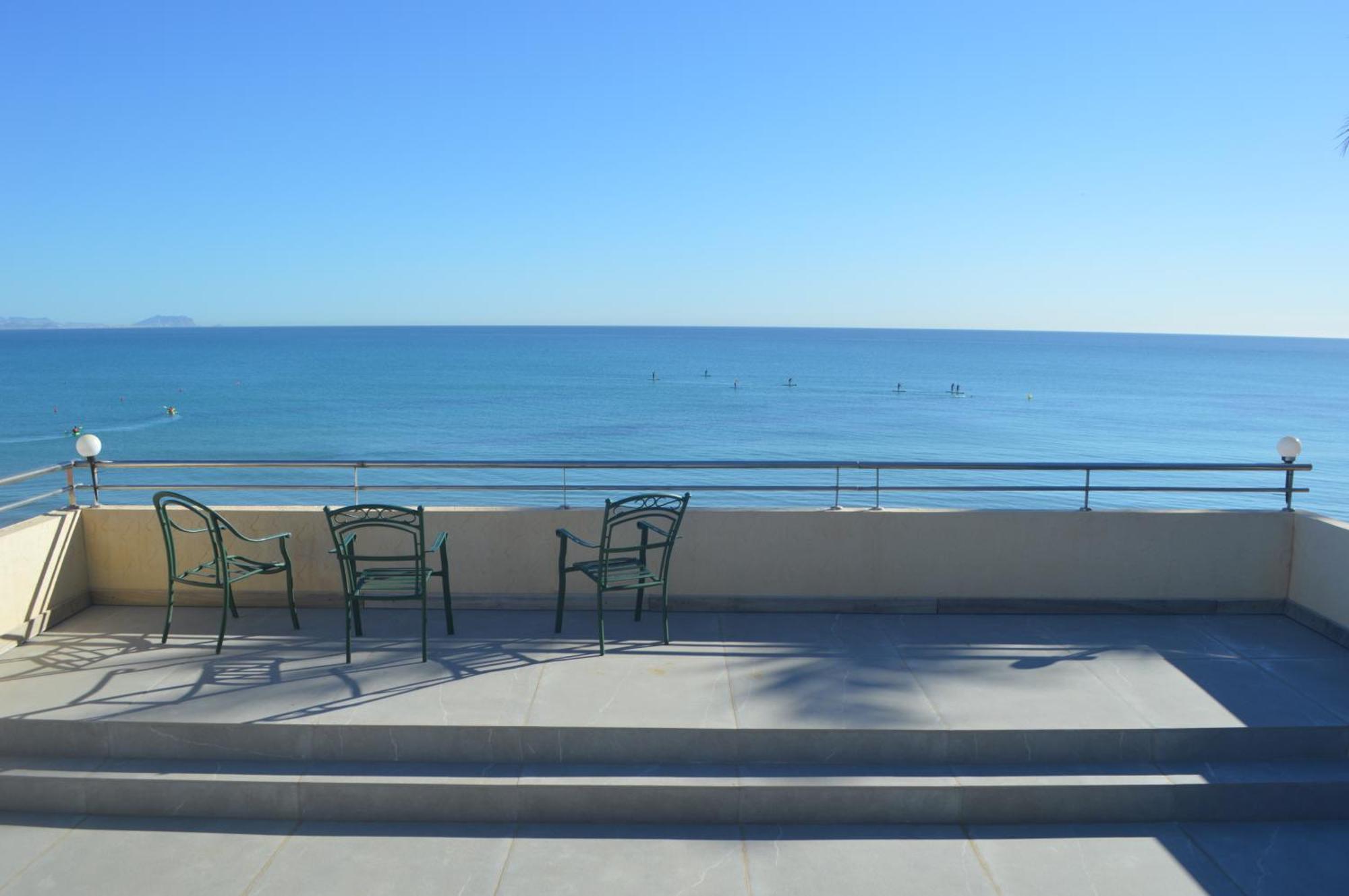 Excepcional Apartamento Amanecer Al Borde De Playa Y Mar, En Chalet Roquetes Alicante Kültér fotó