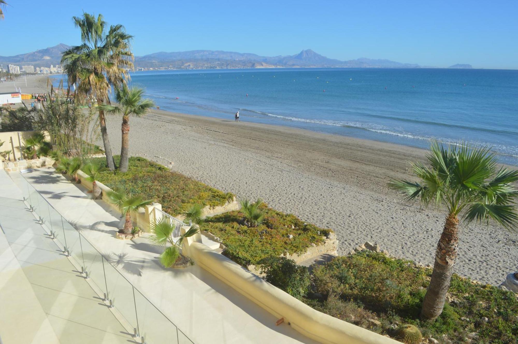 Excepcional Apartamento Amanecer Al Borde De Playa Y Mar, En Chalet Roquetes Alicante Kültér fotó